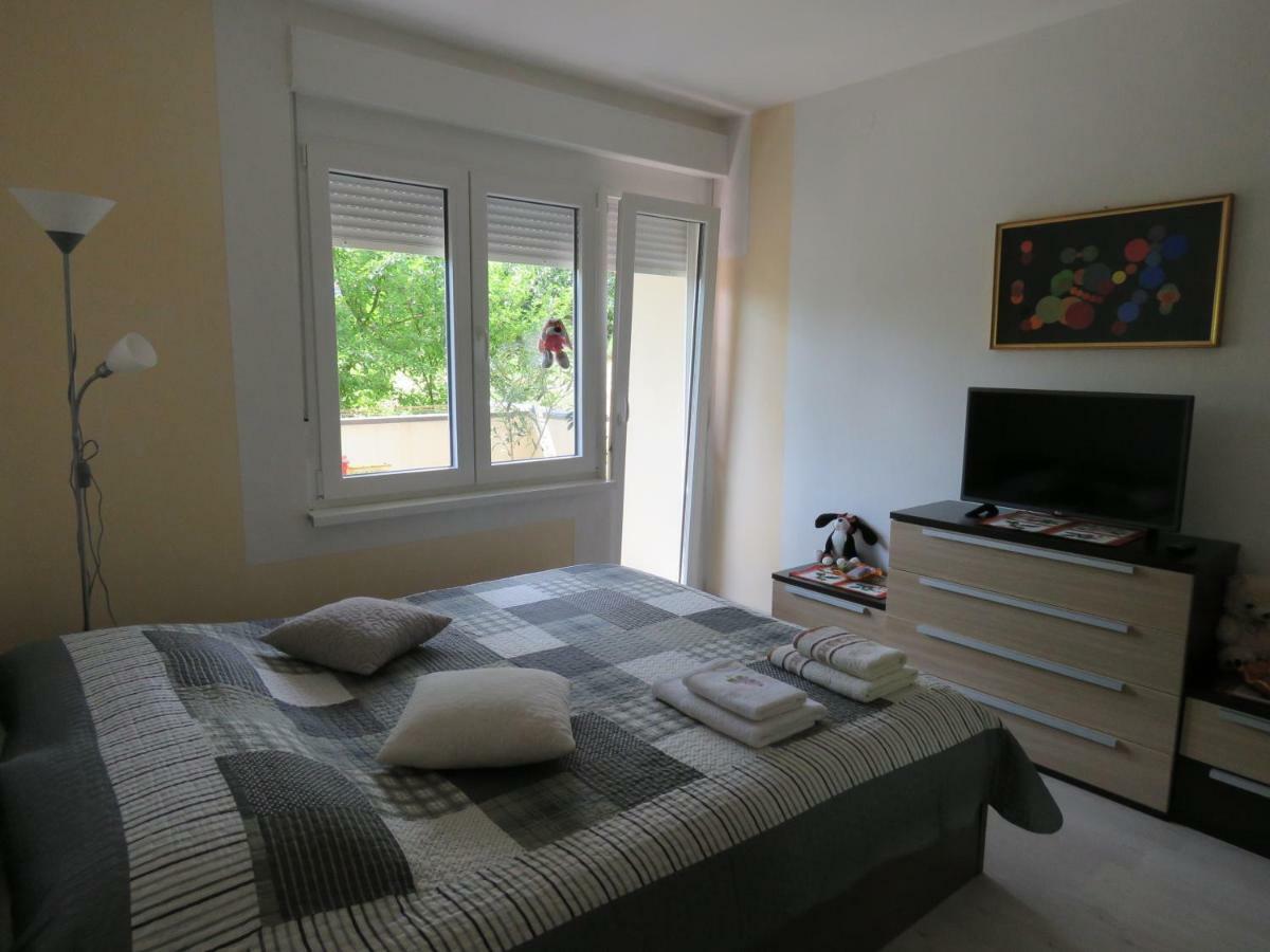Apartman Snjeska Buzet Bagian luar foto